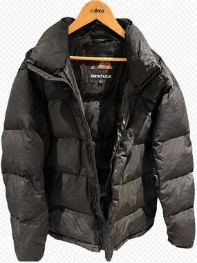 Derschutze Black Quilted Puffer Jacket